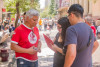 Voluntario captando en Paseo Estado