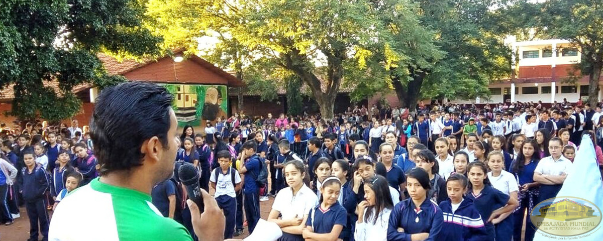 estudiantes de colegio de Gran Asunción 