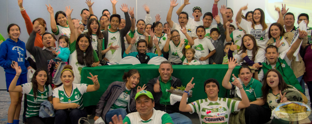 activistas y club santos laguna