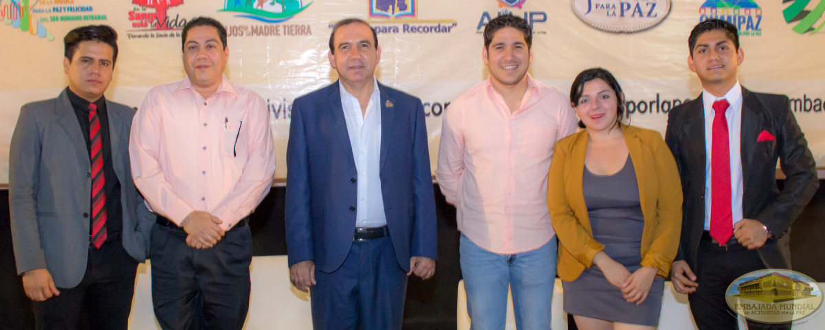 jovenes participando