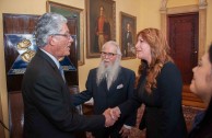 Señor Vicepresidente de la República de Costa Rica, Dr. William Soto, Embajador Mundial y Lic. Gabriela Lara, Directora General de la Embajada Mundial de Activistas por la Paz