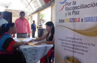 The collection of signatures successfully continued in Venezuela for peace and reconciliation.