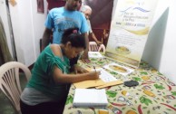 The collection of signatures successfully continued in Venezuela for peace and reconciliation.