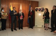 EMBAJADA DE ALEMANIA EN VENEZUELA RECIBE LA PLACA HUELLAS PARA NO OLVIDAR