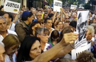 Argentinos marchan pidiendo justicia por la muerte del fiscal Nisman