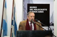 Museo en Argentina presenta la placa de sobrevivientes