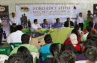 Foro Universitario "Educando para Recordar" en Tezonapa, Veracruz