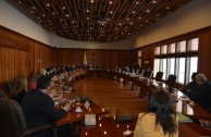 Special committee of coordinators and executive directors of the GEAP, led by their Global Ambassador, Dr. William Soto Santiago, are welcomed to the Sessions Hall of the Supreme Court of Justice of Colombia, by its President, Dr. Luis Gabriel Miranda Buelvas and the Vice President, Dr. Jose Leonidas Bustos Martinez.