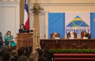 Las Conferencias magistrales de la Dra. Mirian Estrada, Profesora de Derecho Penal Internacional de la Universidad para la Paz, de la Organización de la Naciones Unidas y el Dr. William Soto, Presidente Ejecutivo de la Embajada Mundial de Activistas por la Paz (EMAP) sentaron las bases para el desarrollo de las mesas de trabajo de la Sesión Educativa de la CUMIPAZ 2015.