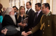 Comitiva internacional de la Embajada Mundial de Activistas por la Paz visita la Corte Suprema de Justicia de Chile el 3 de noviembre de 2015, en ocasión de celebrarse la CUMIPAZ 2015 en la ciudad de Santiago.