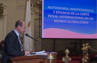 El Dr. Pedro Alonso Sanabria,  Magistrado del Consejo Superior de la Judicatura, en Colombia, disertó acerca de “La independencia, autonomía y eficacia de la CPI en un mundo globalizado” en la tercera mesa de la sesión judicial de la CUMIPAZ.