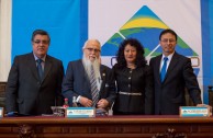 Dr. Francisco Rozas Escalante, President of the Second Criminal Court of Prisoners of Peru; Dr.Yassmin Barrios, Judge of the High Risk Court of Guatemala; Dr. William Soto, Global Ambassador of  Peace and Dr. Camilo Montoya Reyes, Prosecutor before the High Court of Colombia were responsible for developing the first table CUMIPAZ 2015 as part of the Judicial Session.