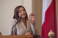 Iris Y. Martinez, Senadora por el Estado de Illinois, de Estados Unidos.