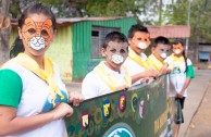 La Familia Humana celebrando el Día Internacional de la Vida Silvestre