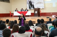 Abogados y Fiscales del departamento de Sacatepéquez asisten en foro "Educar para Recordar"