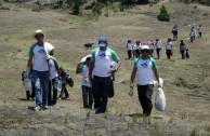 Guatemala obsequia 2.515 árboles a la Tierra en su día