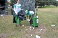 Activistas de la EMAP realizan labores de mantenimiento al Bosque William Soto