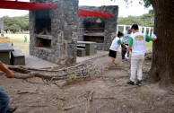 Activistas de la EMAP realizan labores de mantenimiento al Bosque William Soto