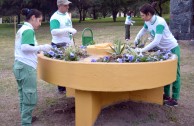 Activistas de la EMAP realizan labores de mantenimiento al Bosque William Soto