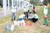 Activistas de la EMAP realizan labores de mantenimiento al Bosque William Soto