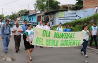 Around 1,600 Salvadoran students and teachers showed their interest in the future of Mother Earth