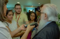 Foro universitario educar para recordar Universidad Simon Bolivar Barranquilla Colombia