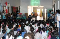 Activistas por la Paz promueven el cuidado del planeta Tierra en instituciones educativas