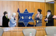 The history of the survivors of the Holocaust is a “Living” lesson at the Capitol of Santa Fe – New Mexico 