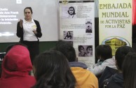 Programa educativo enseña la historia del Holocausto y otros genocidios