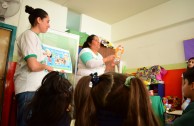 Elementary school children receive training on the ecological rule of the 5R's