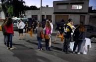 Exhibición de placas de sobrevivientes del Holocausto exaltan la dignidad humana