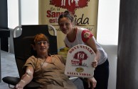 Ciudadanos argentinos participan en la primera jornada de donación de sangre voluntaria