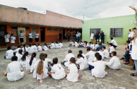 Uruguayan students participate in community seminars