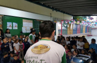 Enseñando niños 