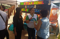 voluntarios socializando