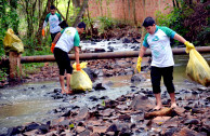  Paraguay joins the World campaign against pollution of the Seas and Oceans