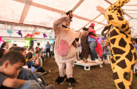 The children of the shelter of the La Industria farm, Escuintla, dance with the animals of the happy world of the OSEMAP.