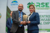 Recognition of Entrepreneurs in CSR Session, CUMIPAZ 2018