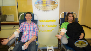 Voluntarios donando sangre