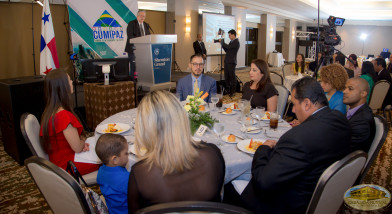 presentación de Joel Lara 