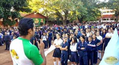 estudiantes de colegio de Gran Asunción 