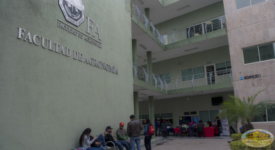 Donación en universidad