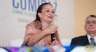 Rectora Vivian González Trejos