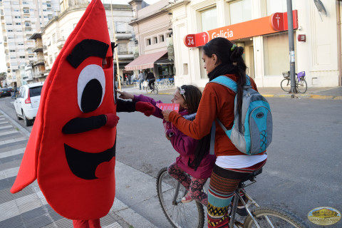 donar sangre, argentina, activistas por la paz