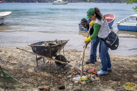 Santa Marta siendo renovada por voluntarios Santa Marta