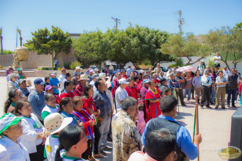 Plaza cívica Las Tres Cabezas Baja California plaza civica