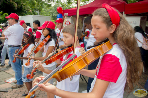 En Cali la música vibró con el ADN de las personas que se acercaron a donar sangre
