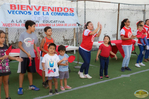 niños participando