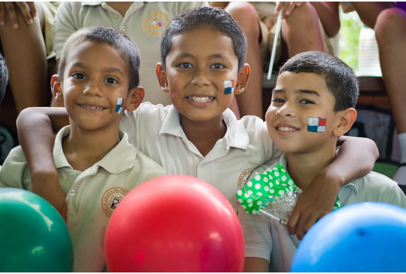 niños disfrutando actividad