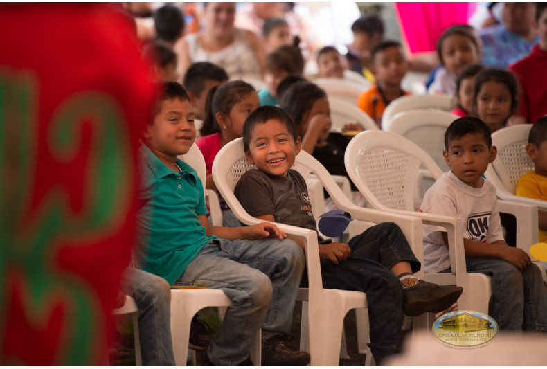 niños felices 